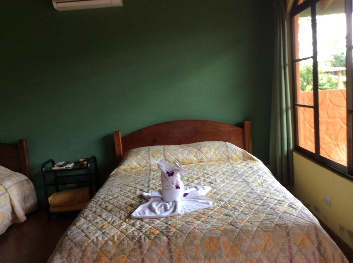 Cabinas Los Guayabos Hotel La Fortuna Exterior photo